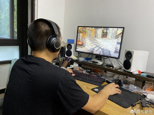 緋樂曜電競音樂耳機體驗 全能降噪頭戴，電競與音樂的完美平衡